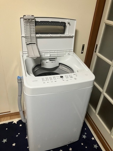 【美品、高年式】2023年製　IRISOHYAMA 洗濯機＋給水ホースセット　5キロ
