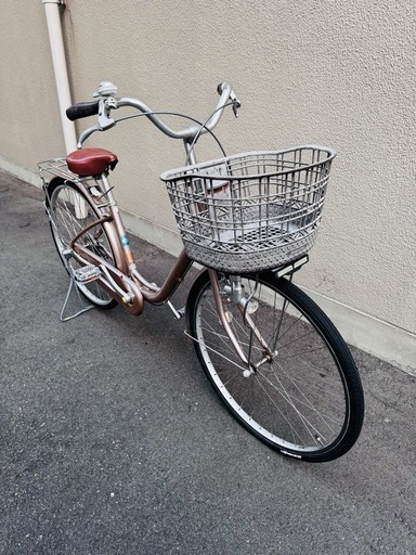 ※決まりました！※　ブリヂストンの中古自転車。まぁまぁ美品。他のアルミフレームと違って、めちゃくちゃ軽いです。防犯登録も込みの価格なの