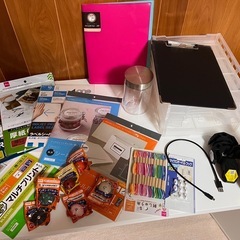 IKEA アレクスとその他文具の画像