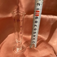 ガラス製　メスシリンダーの画像