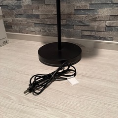 スタンドライト　ニトリの画像