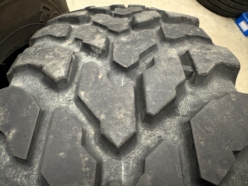 TOYO  TRANPATH M/T 195R16 104/102Q 6PR 4本 段減りあり 足上げ リフトアップ ジムニー