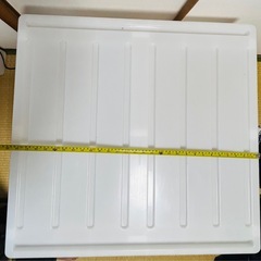 透明プラスチック衣類収納ケースの画像