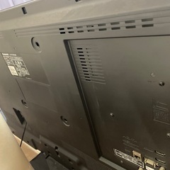 テレビ39インチ、テレビ台の画像