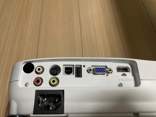 EPSONプロジェクターEB-W8