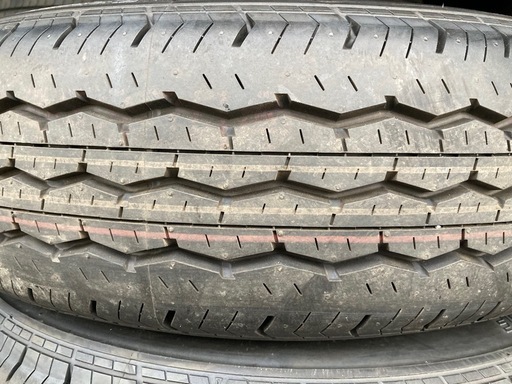 【未走行に近い】BRIDGESTONE 195/80R15 2025年製　新車剥がし　夏タイヤハイエース等