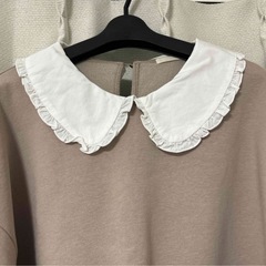 GU淡色女子 フレンチガーリー フリルトップス レース ベージュコーデ セーターの画像