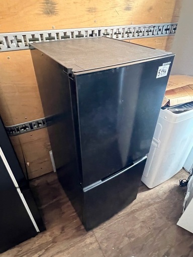 NO B994?福岡市内配送設置無料✨?【高年式】2023年式 152L シャープ 冷蔵庫 SJ-15E2-B