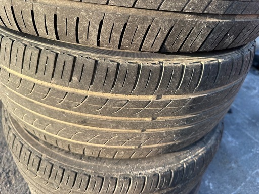 プリウス　純正ホイールタイヤ　セット４本　215/45R17 タイヤ溝ありません