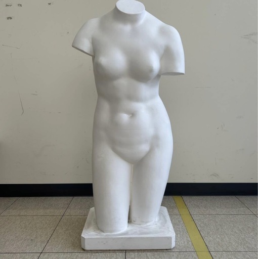 石膏像　裸婦