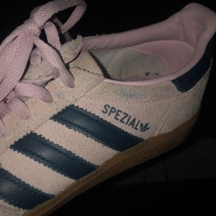 【大人気✨】adidasスニーカーピンクの画像