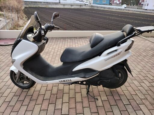 マジェスティ125 FI ｲﾝｼﾞｪｸｼｮﾝ、ﾘｱﾎﾞｯｸｽ付き 実動 　