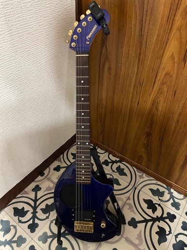 フェルナンデス　zo-3  アンプ内蔵ミニギター　