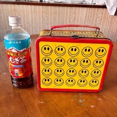 【ヴィンテージ】スマイリーフェイス 金属製ランチボックス ニコちゃんマーク 早い者勝ちの画像