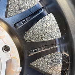 【バリ溝】ハイエース　スタッドレス　15インチ　
195/80R15 107/105L LT の画像