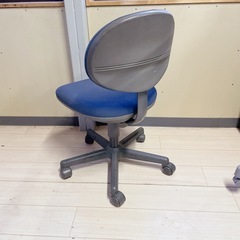 オフィスチェア　椅子　家具の画像