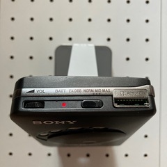昭和レトロSONYウォークマンWM-EX909通電のみ確認済みジャンク品扱いの画像