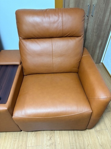 美品 電動ソファ 左右センター台独立