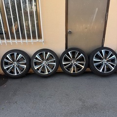 80ハリアー純正アルミタイヤセット
の画像