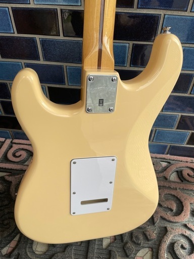 SQUIRE  by FENDER ストラト キャスター
　vintage modified 