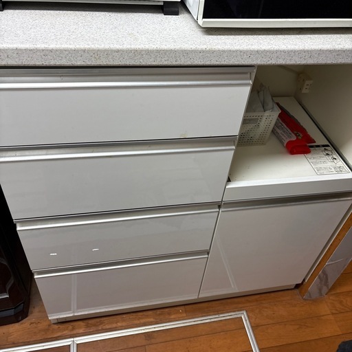 キッチン収納家具