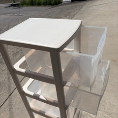 キャスター付き収納ケースの画像