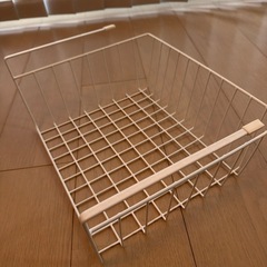 吊り下げ棚とラック2の画像