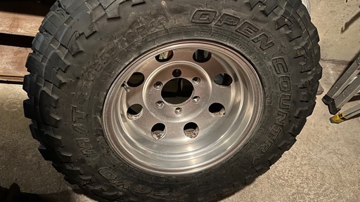 305/70r16  アルコア？ミッキートンプソン？オープンカントリー4本セット
