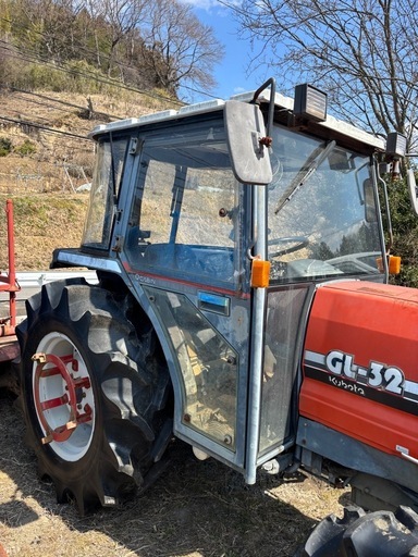 クボタ　GL-32馬力キャビン付きトラクター　　