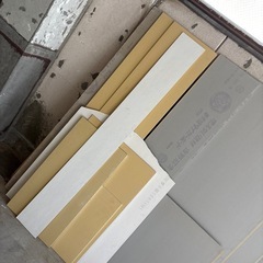 吉野石膏　準不燃タイガーボードVTB　3枚　他建材端材含むの画像