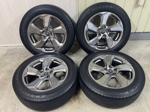 TOYOTAトヨタ 50系 RAV4 Gグレード 純正18インチ　7J ＋35 5穴 PCD114.3 225/60R18サマー用タイ