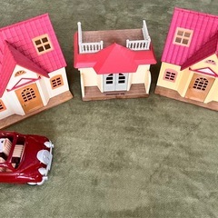 シルバニアファミリー　赤い屋根のお家と車のセットの画像