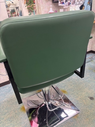 美容室のセット椅子