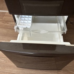 取引中　冷蔵庫　パナソニック　NR-B141Wの画像