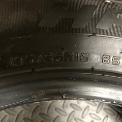 15インチ タイヤ(4本)の画像