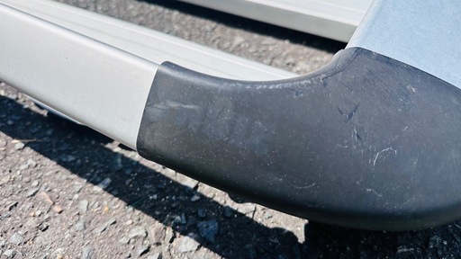 スーリー　ルーフラック THULE Xpedition th820