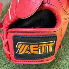 ZETT ゼット 軟式グローブ 投手用 一場靖弘モデル まだ硬め 型付け可能 メンテ済みの画像