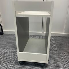 コクヨ　オフィス用デスクとぺスパ木製キャビネット（中古）の画像