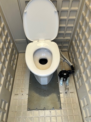 仮設トイレ洋式【陶器製便器は新品】