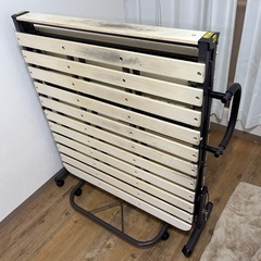 折り畳みシングルベッドの画像