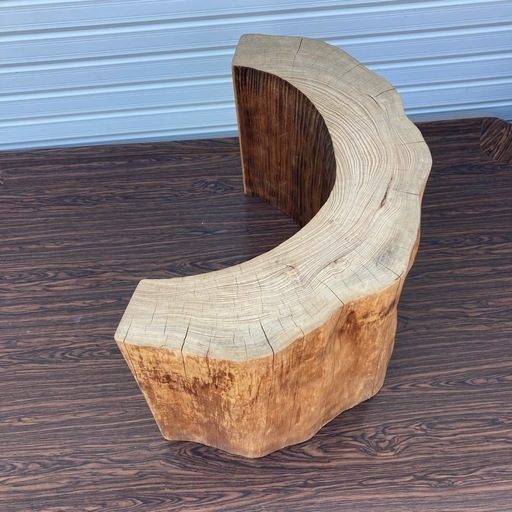 テーブルの足　タモ材