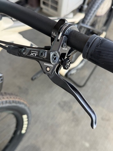 手渡しのみ　美品　GIANT 2020 FATHOM2 　27.5インチ　390mm(適応身長165〜180cm)【シマノDEORE 
