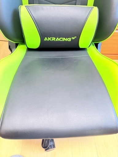 AKRACINGゲーミングチェア