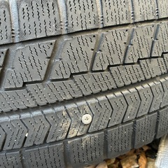 セレナC27用 スタッドレスタイヤ＋ホイール4本セット（ジャンク扱い）の画像