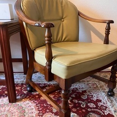 カリモク 椅子 チェア キャスター付きの画像