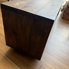 キャスター付きアンティーク風古材テレビ台の画像