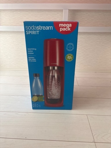 ソーダストリーム　レッド 炭酸水メーカー