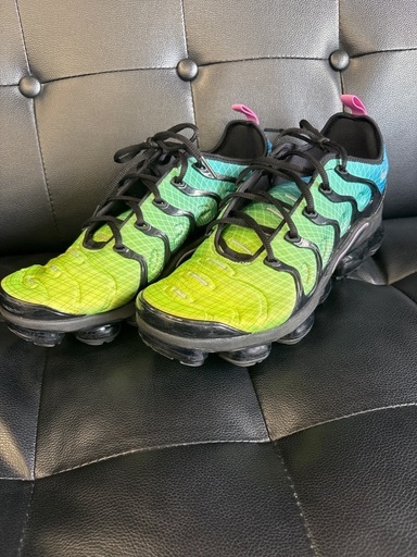 NIKEベイパーマックスプラス　オーロラ　入手困難