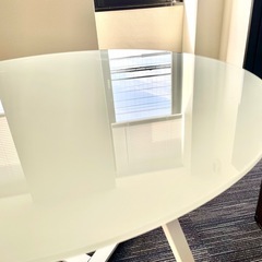 【美品】円形ガラステーブル 幅100cm ホワイト 引き取り限定の画像