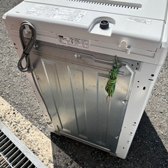 直接引き取り大歓迎⭐︎大阪府下又は近郊は配送設置込み🉑ヤマダ 6.0kg 全自動洗濯機 槽内分解洗浄済み  YWM-T60H1 2020年製/YMJ042-01の画像